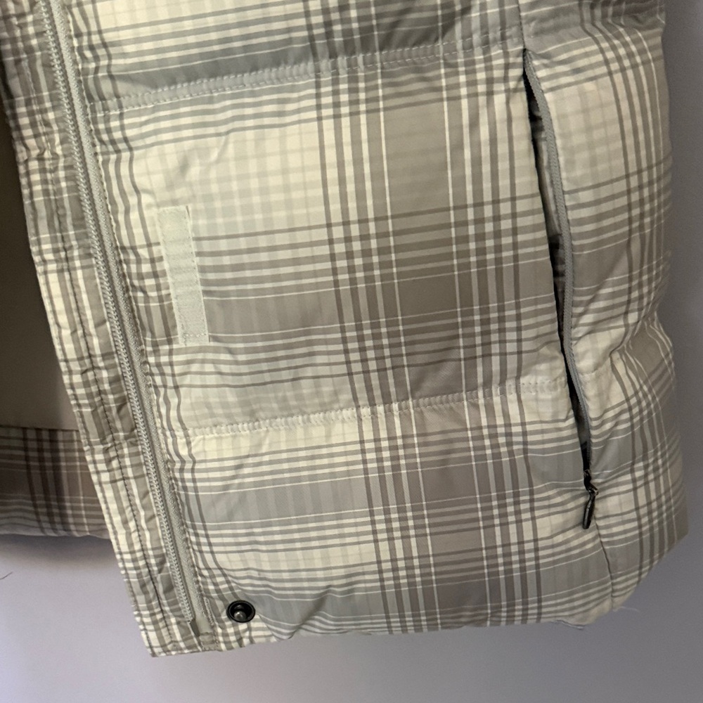 Columbia Cream Plaid Puffer Vest - Picture 5 of 7